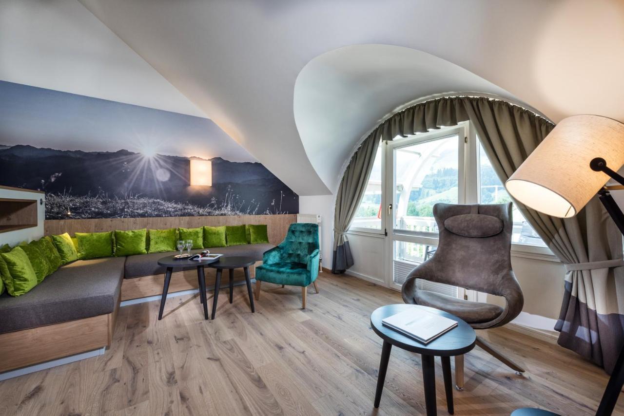 באד הופגסטין Aktiv- & Gesundheitsresort Das Gxund - Thermeneintritt Inklusive מראה חיצוני תמונה